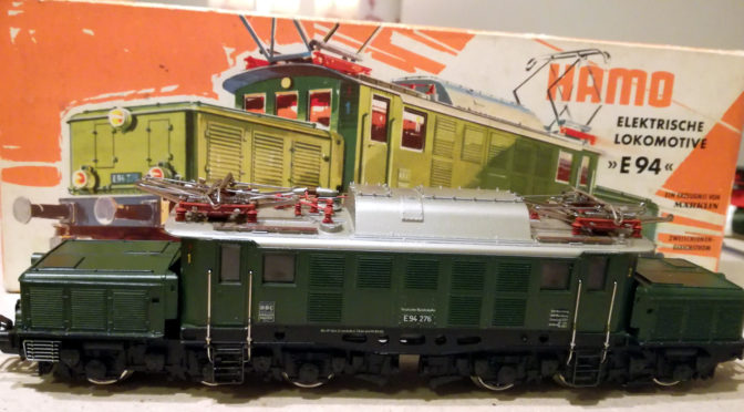 E94 HAMO MÄRKLIN 8322 – Umbau von DC auf AC mit Mittelschleifer